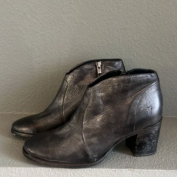 Frye Nora Zip Boots Shoes - Picture 3 of 8